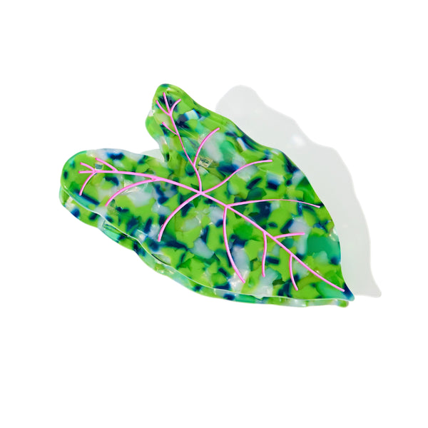 Leaves Claw in Green