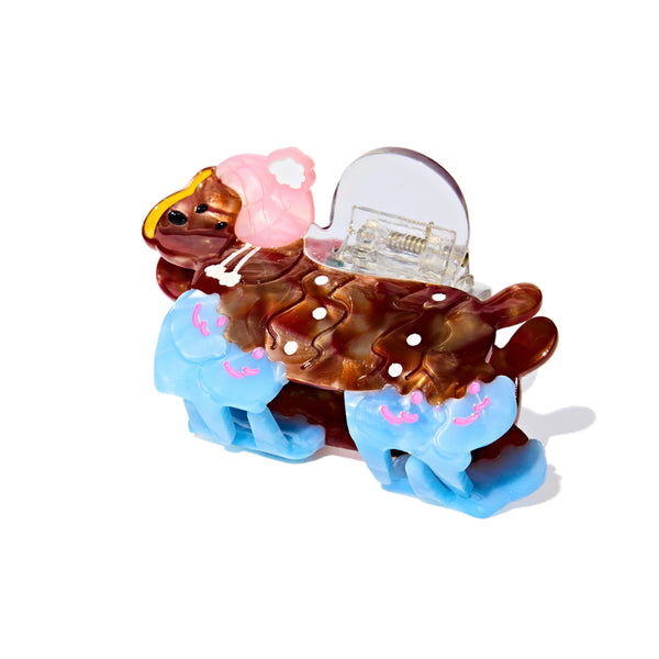 Puppy on a Walk Claw in Brown