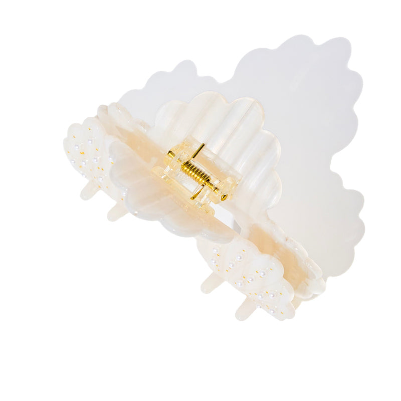 Pearl Seashell Claw