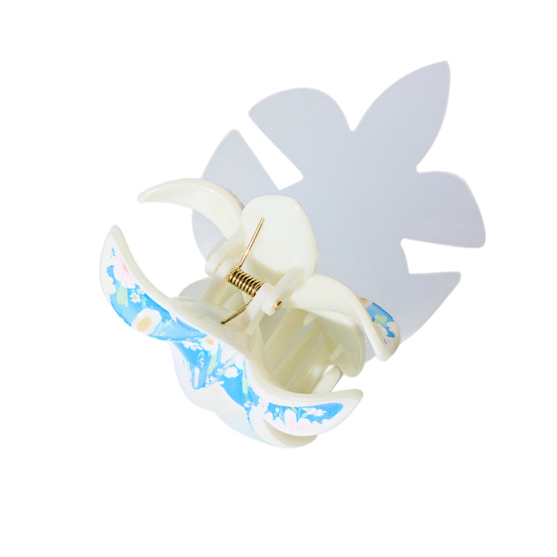 Frangipani Claw in Blue