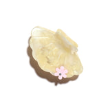 Blooming Shell Hair Claw in Cream