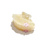 Blooming Shell Hair Claw in Cream