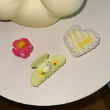 Laced Heart Hair Claw in Yellow Bowknot