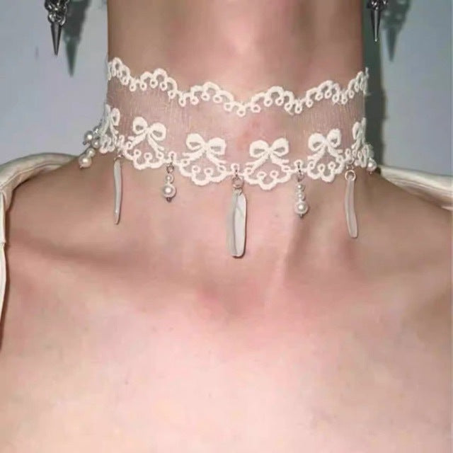 Ivory Teardrop Chocker