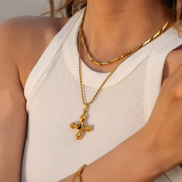 Sunbeam Crosslet Necklace in Umber