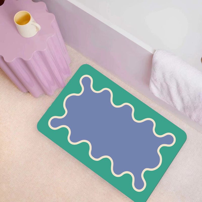 Coral Bath Mat in Ocean