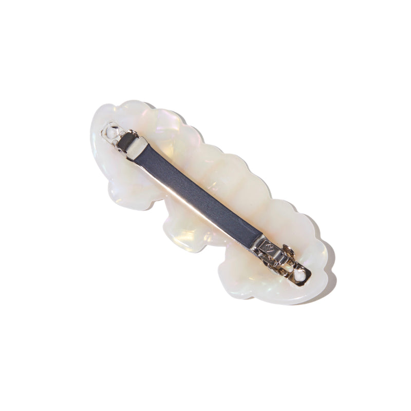 Milk Seashell Hair Claw