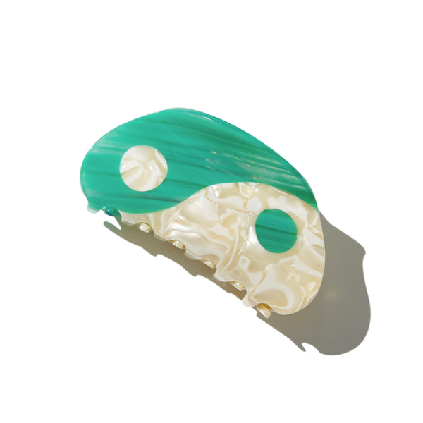 Balanced Hair Claw in Jade