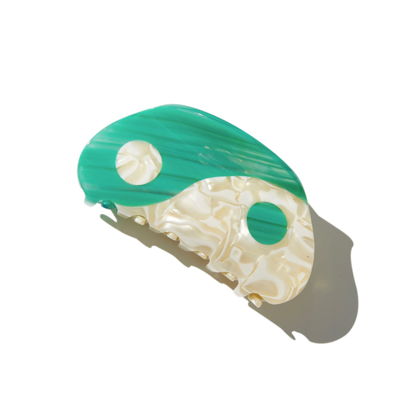 Balanced Hair Claw in Jade